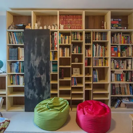 Comfortable In Beach.