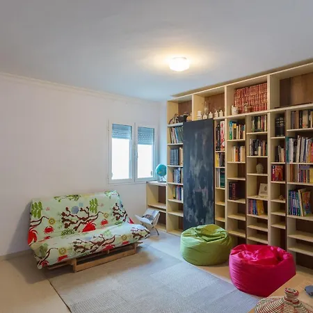 Comfortable In Beach. Apartment *